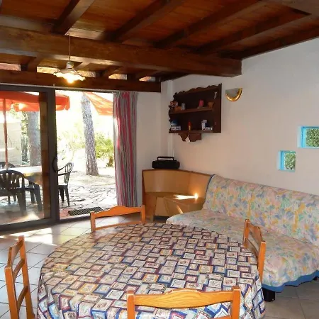 Apartment Locazione Turistica Piedi Nell'acqua 4 *